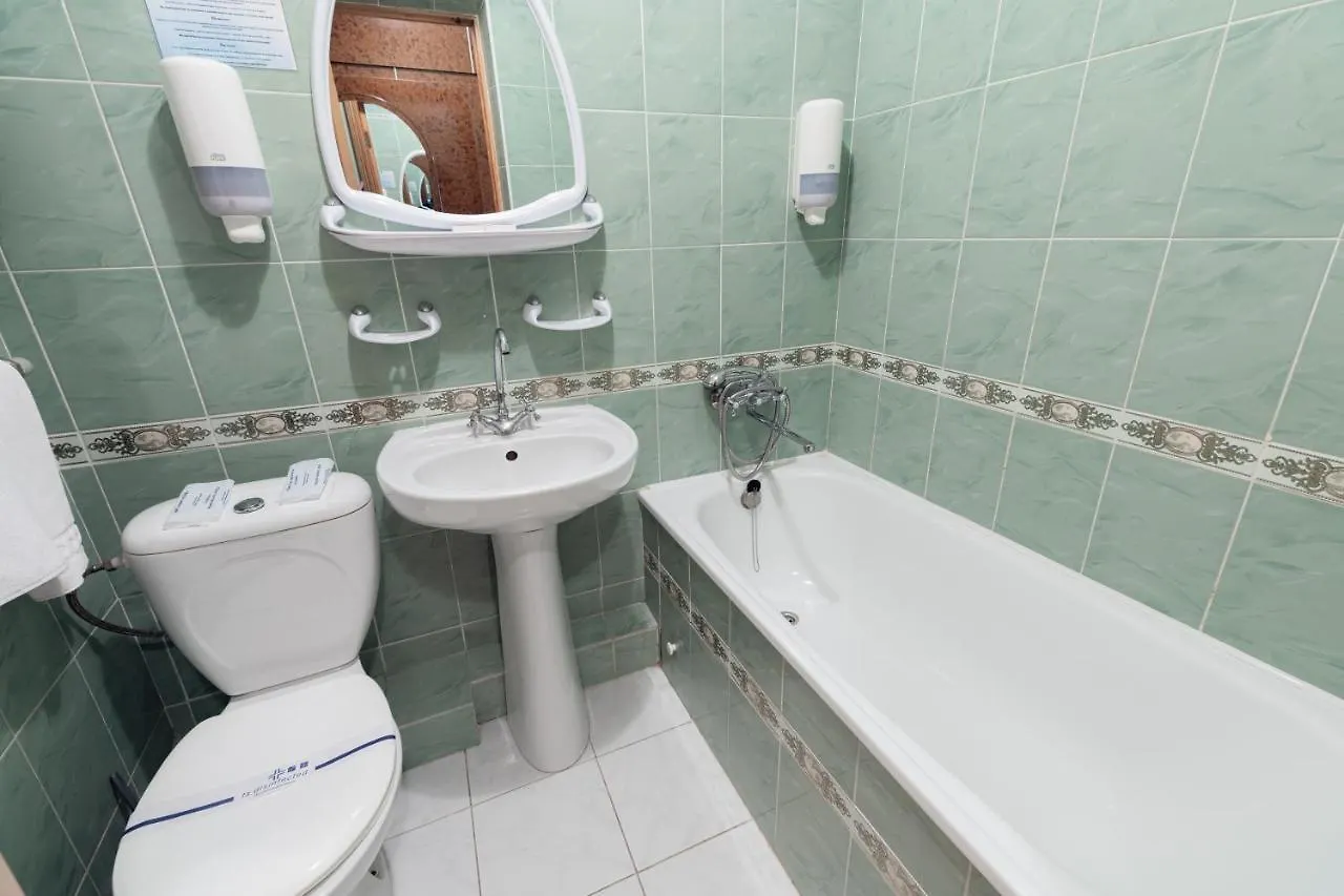Hotel Mir Kyiv 3*,  Ukraine