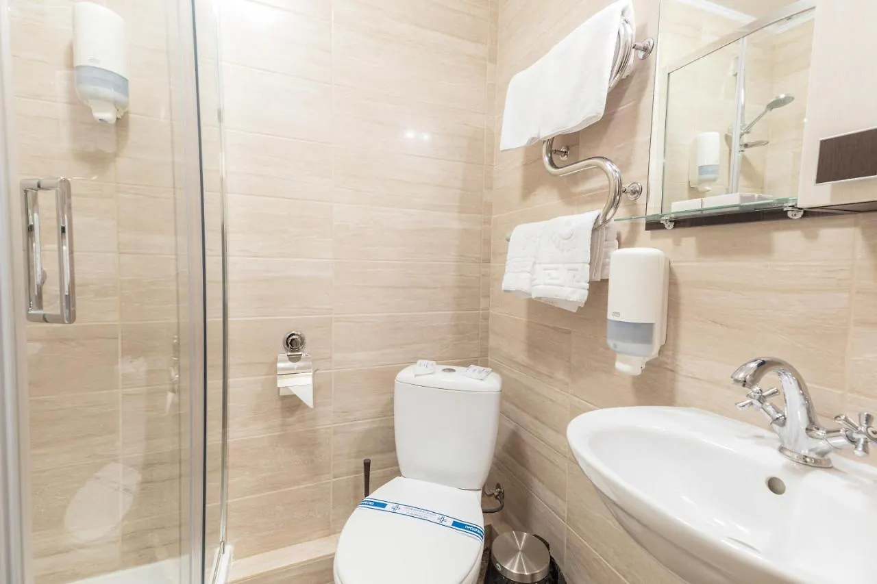 Hotel Mir Kyiv 3*,