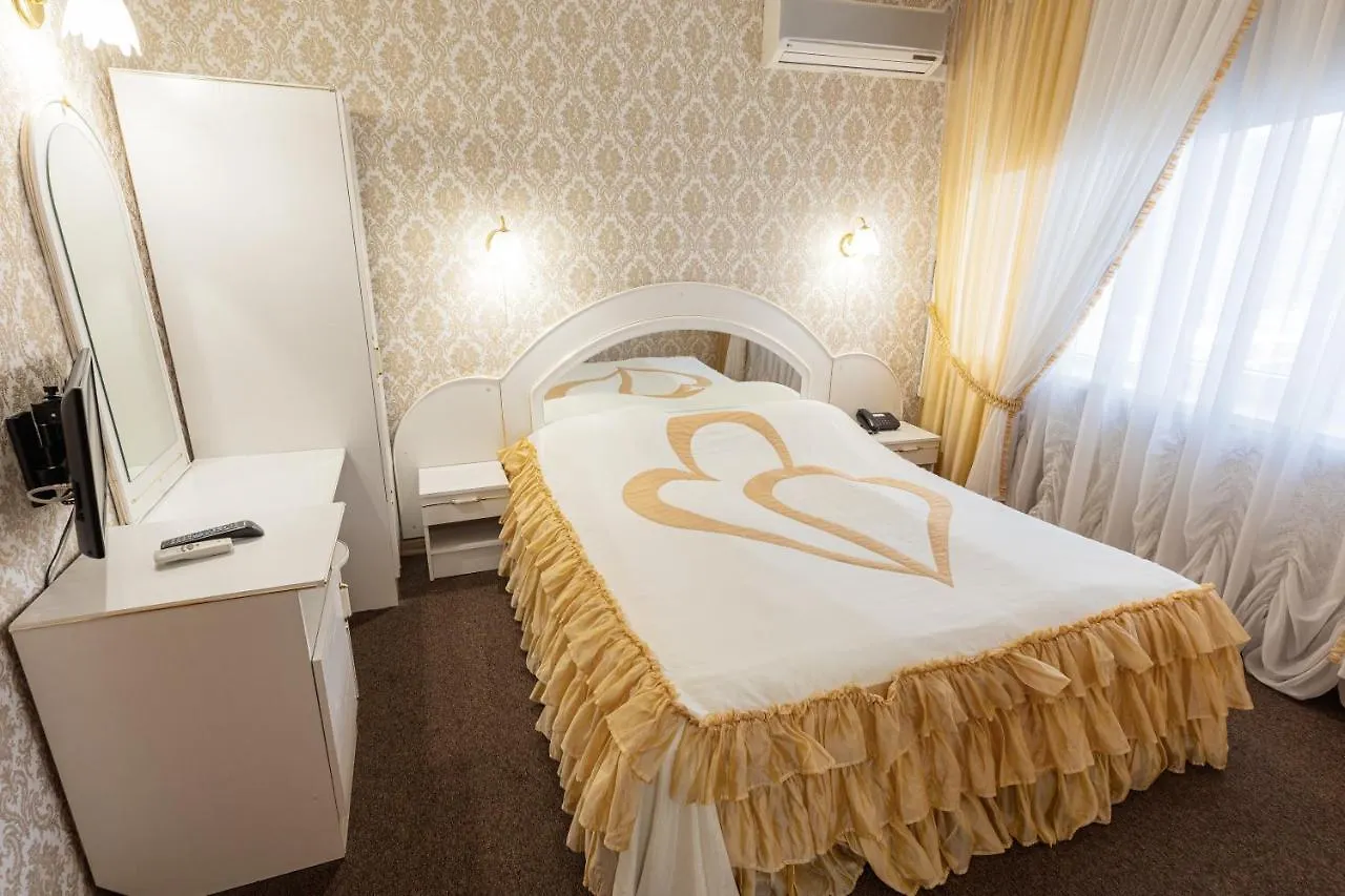 Hotel Mir Kiev 3*,  Ucrania