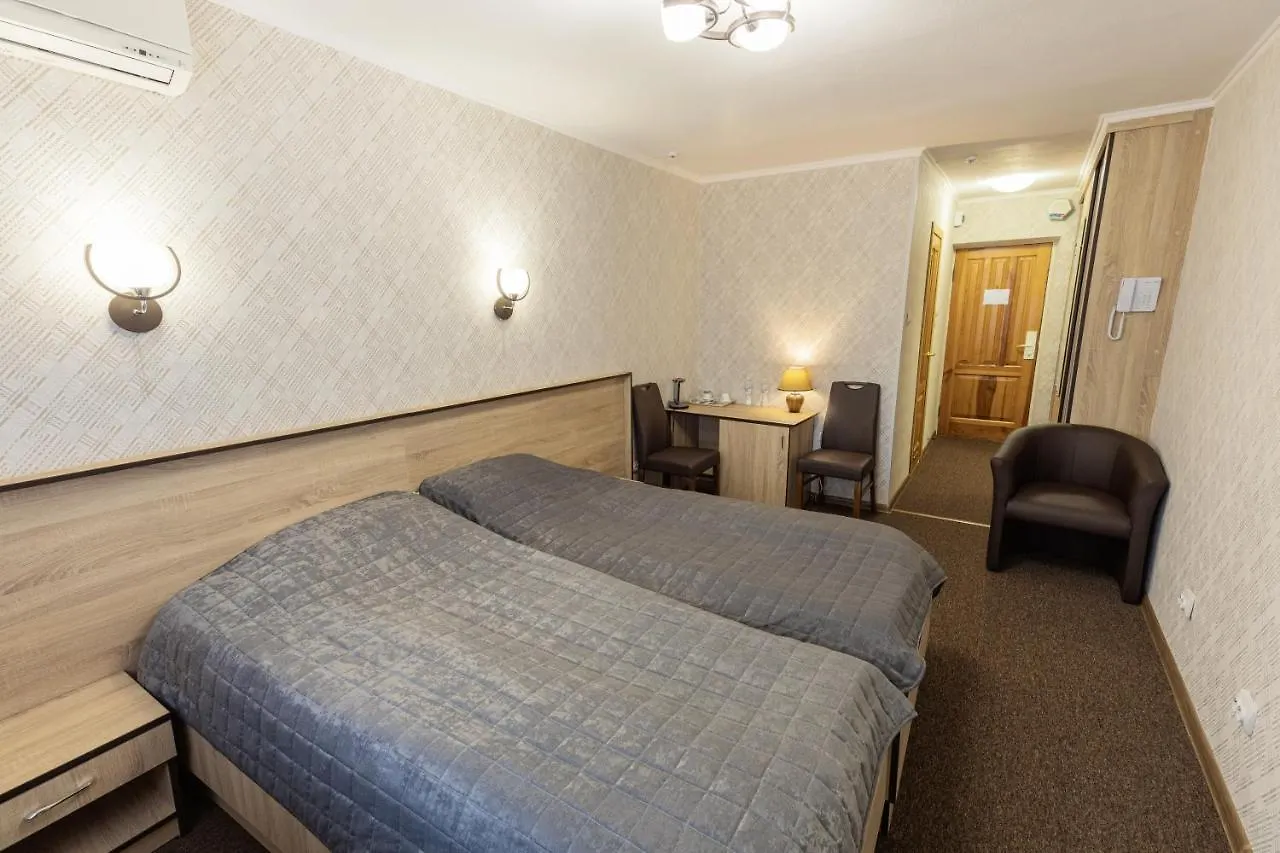 Hotel Mir Kiev 3*,
